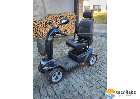 Scooter électrique noir d'occasion - 1/4