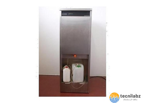 Lave bassins avec déminéralisateur